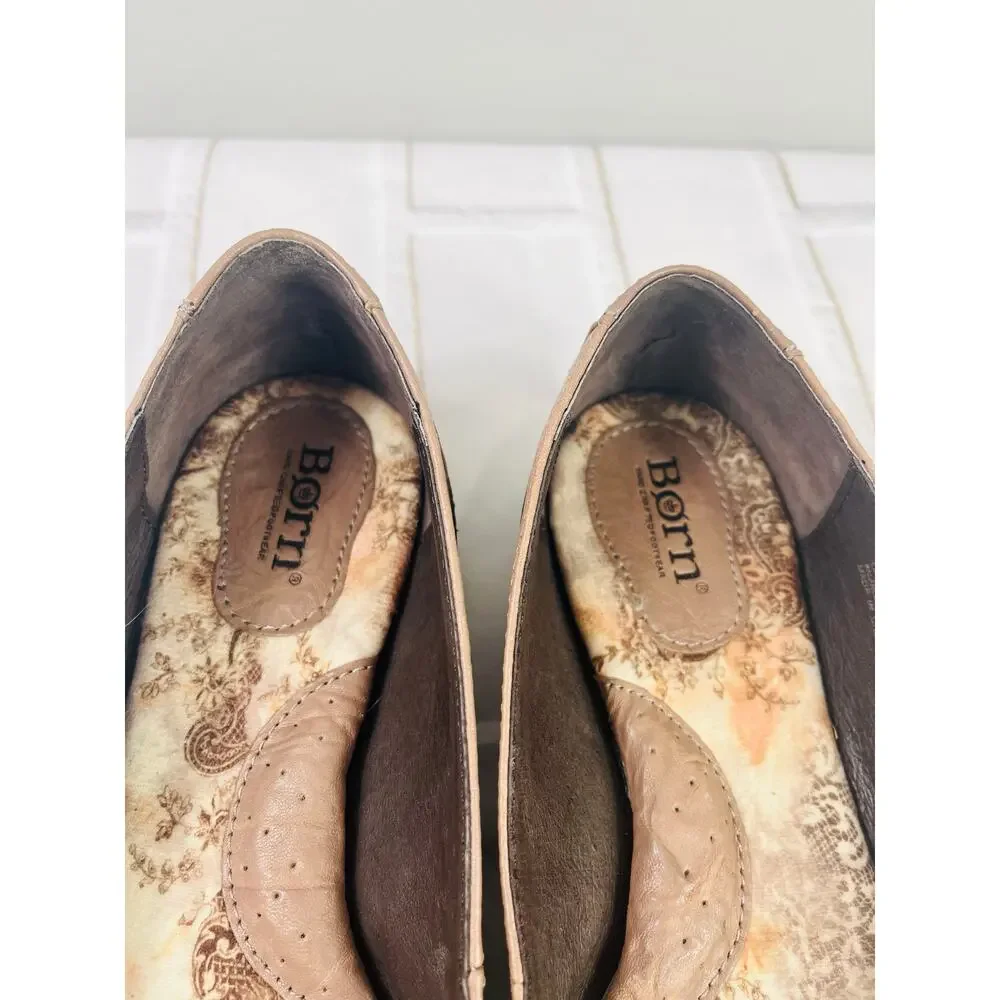 Born leather brown ballet flats size 8.5